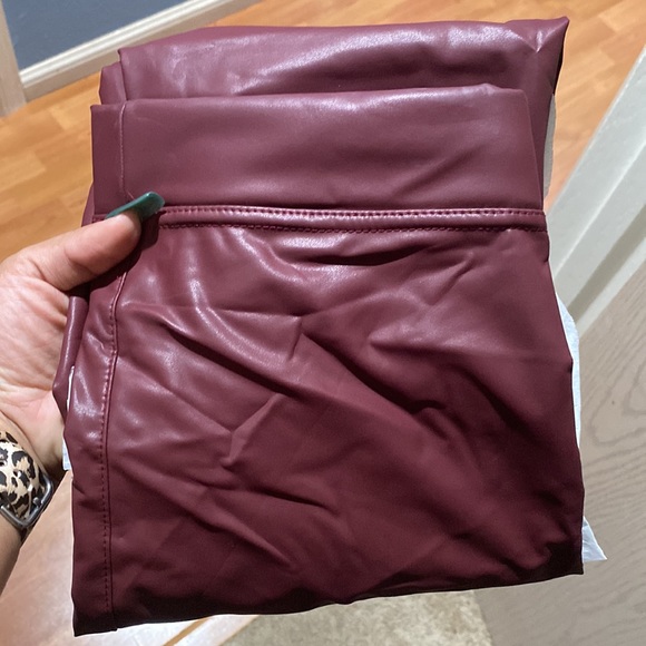 Pleather Leggings - Picture 5 of 5